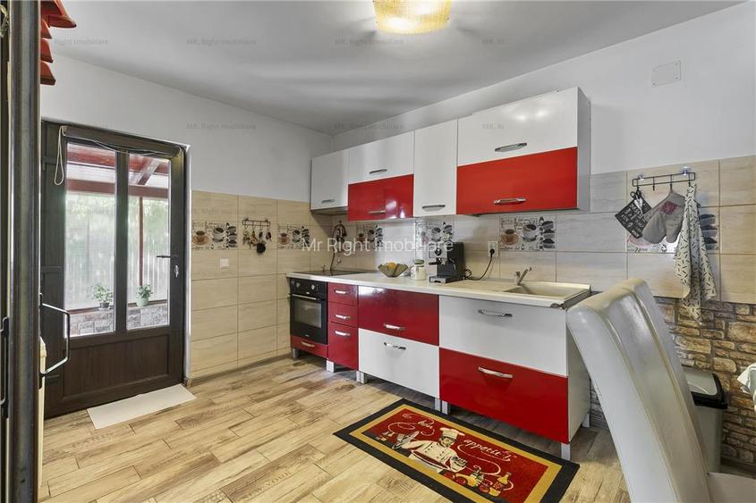 Casa/ Vila superba cu 5 camere si 922 mp teren Harman Brasov - 14