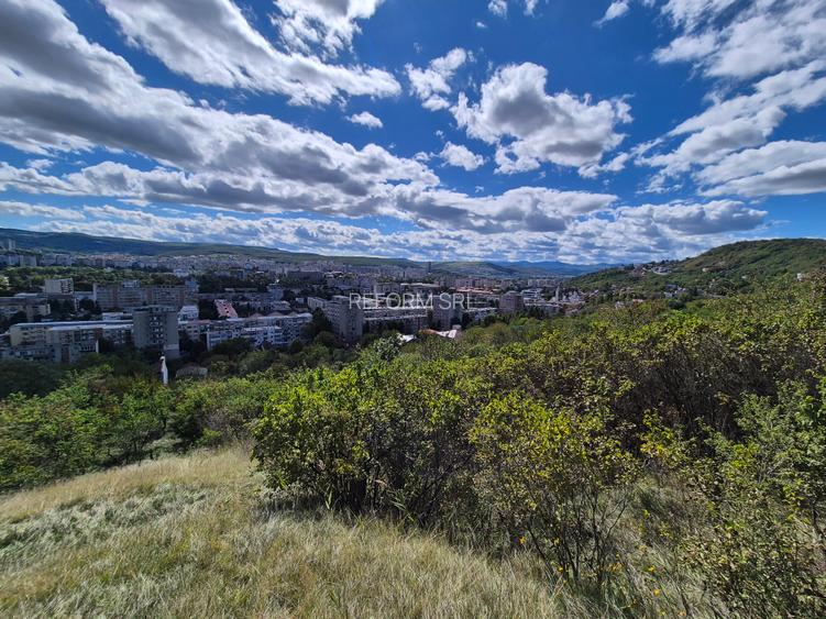 De vânzare – Apartament cu teren generos în cartierul Grigorescu, strada Donath - 13