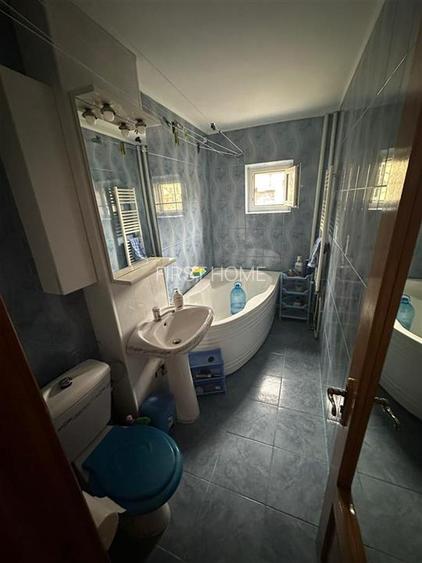 Apartament cu 3 camere de vanzare, str Petre Liciu, 73 mp ,etaj P/3 - 12