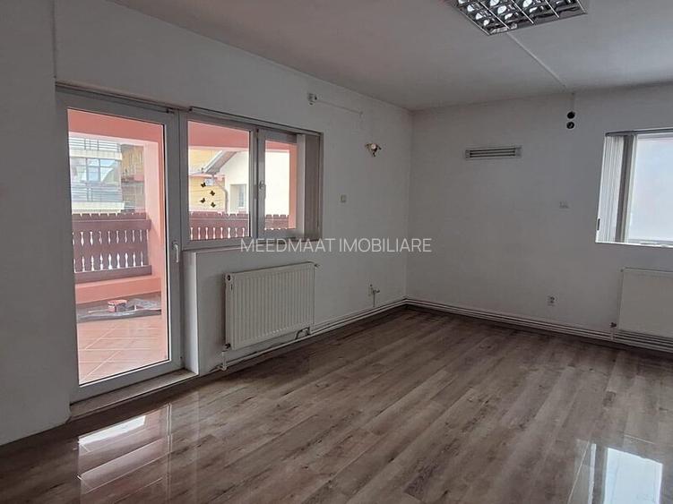Vila,9 cam,zona Unirii,Splai,Metrou Timpuri Noi. - 2
