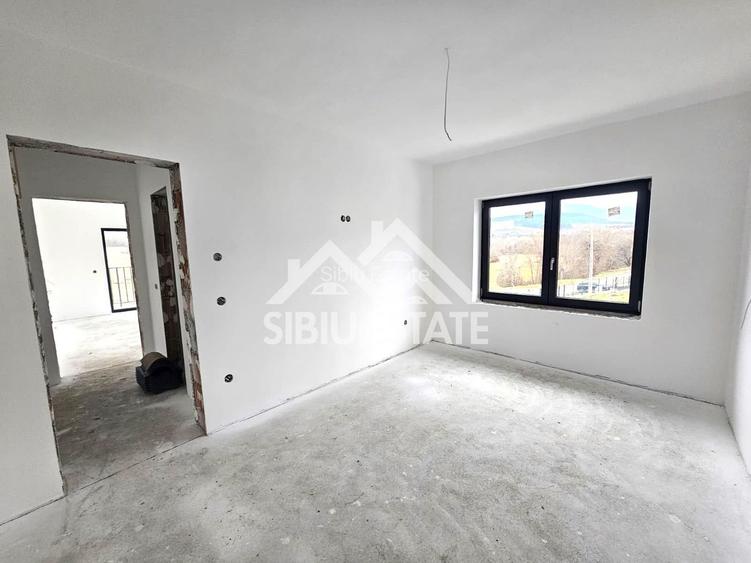 Casa Sibiu, Poplaca 4 camere, 3 bai, terasa si curte NOU - 10