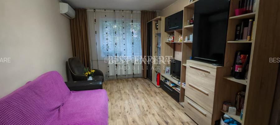Apartament 4 camere  cu geam la baie, bloc reabilitat - 3