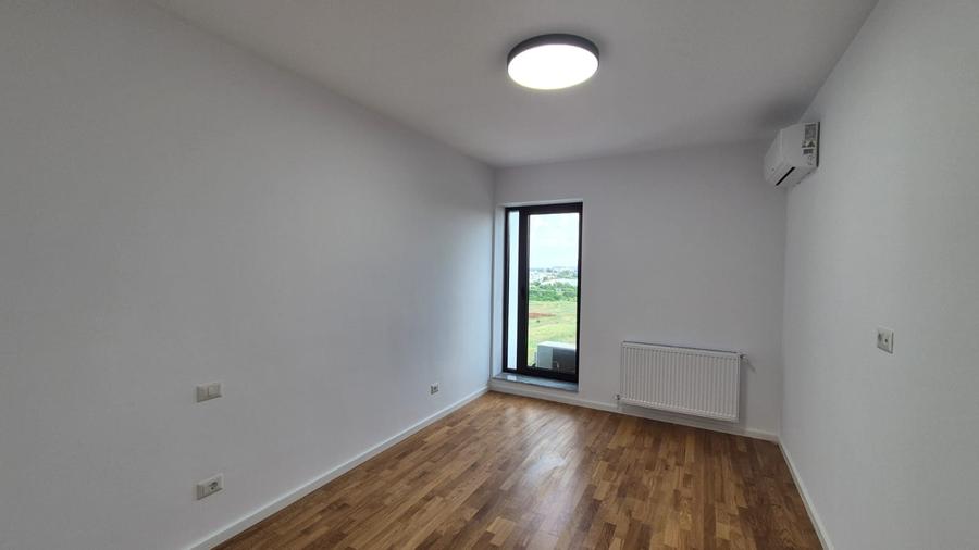 Apartament 3 camere de vânzare cu loc de parcare inclus