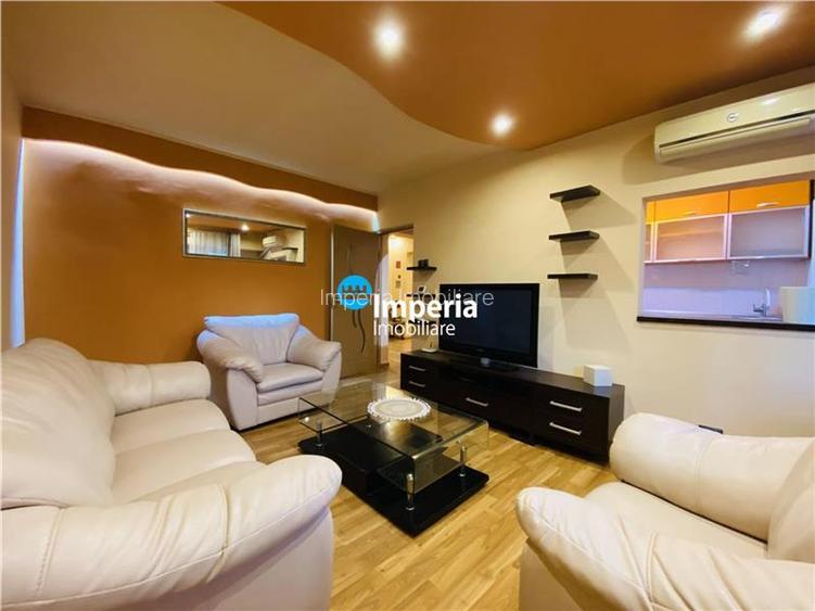 Inchiriez apartament 3 camere D, zona Centru - Independentei - 2