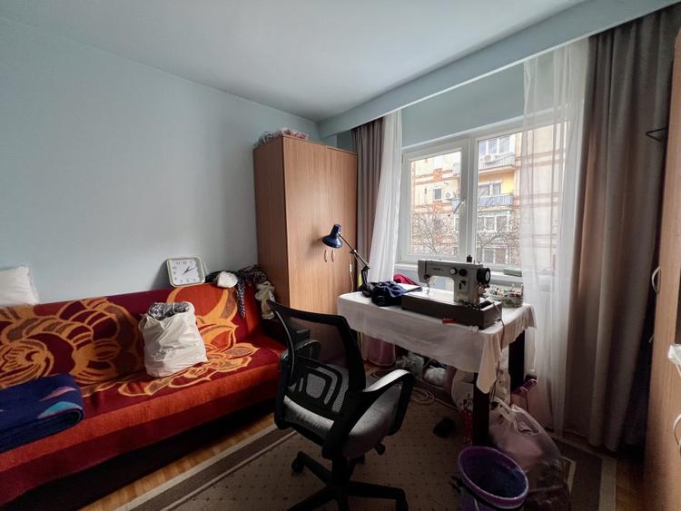 Apartament 3 camere, semidecomandat, 63mp, etaj 2/4 - Zona Lipovei
