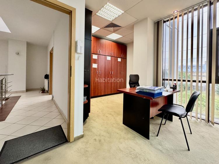 Spațiu pentru birouri langa Funshop Buziașului - 14