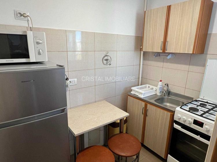 Garsoniera renovata, Nicolae Grigorescu, metrou aproape, bloc reabilitat - 4