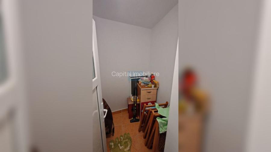 De vanzare apartament spatios cu 4 camere decomandate, zona gării - 13