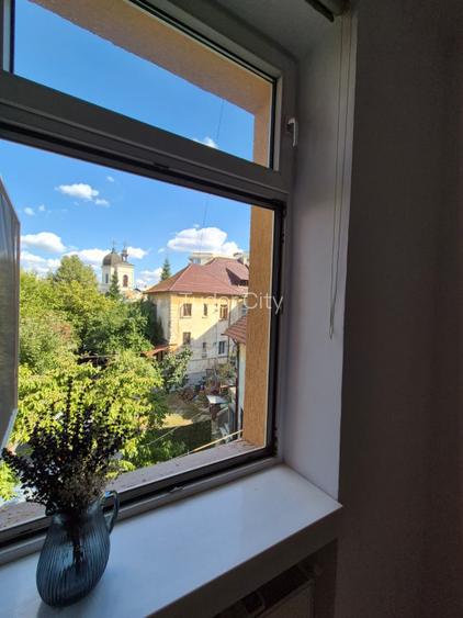 Strada Icoanei - Eminescu, apartament de 3 camere, etaj 1, comision 0% - 5