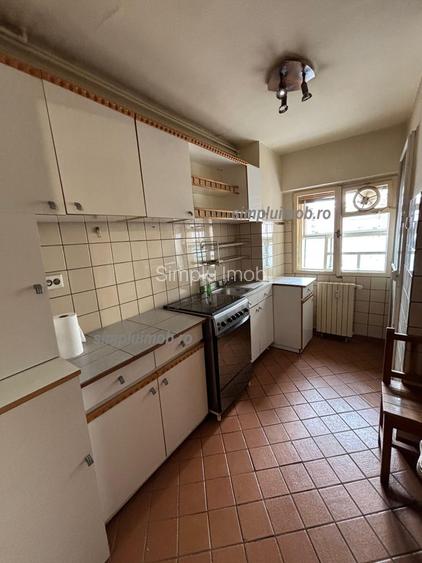 Decomandat 3 Camere Central Decebal - 14