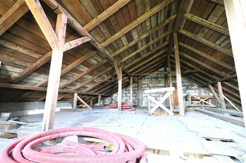Proprietate unica, cu potential de dezvoltare  400 mp construiti + teren generos - 10