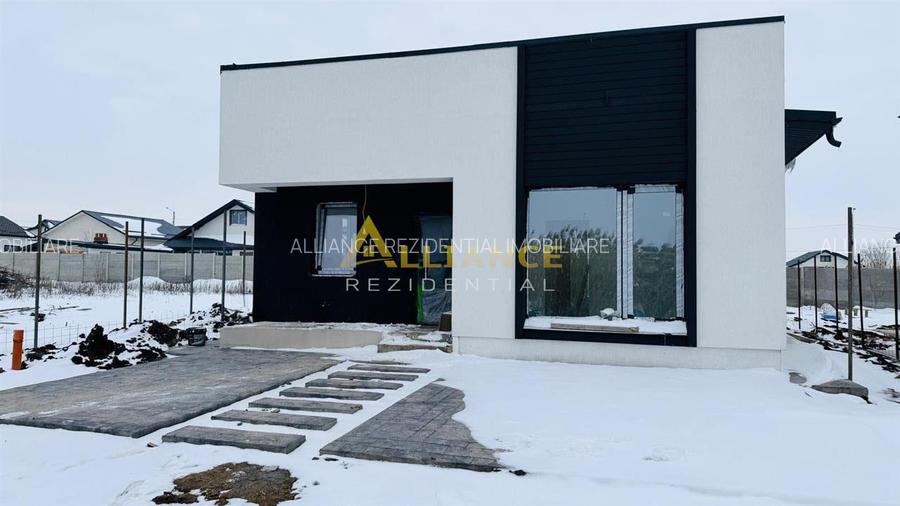 Casa individuala parter - 3 camere - 2 bai - 440mp teren - 3