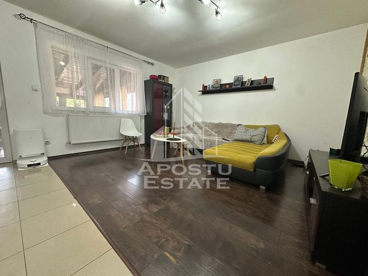 Triplex cu 3 camere de vanzare, P+M, Utvin, Timis