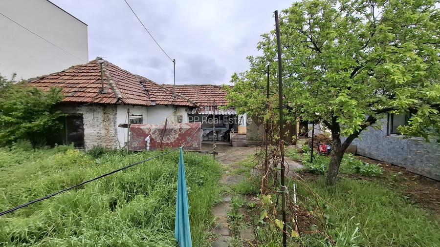 Palazu Mare - Teren 420 mp + casa renovabila /demolabila - 12