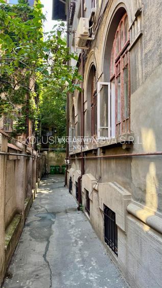 UNIVERSITATE - Batistei - Vanzare MANSARDA in VILA  Interbelica ! - 23