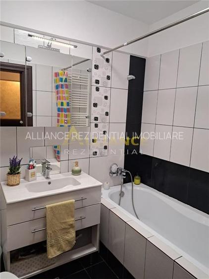 Apartament 3 camere de vanzare - Soseaua Oltenitei Sector 4 - 33