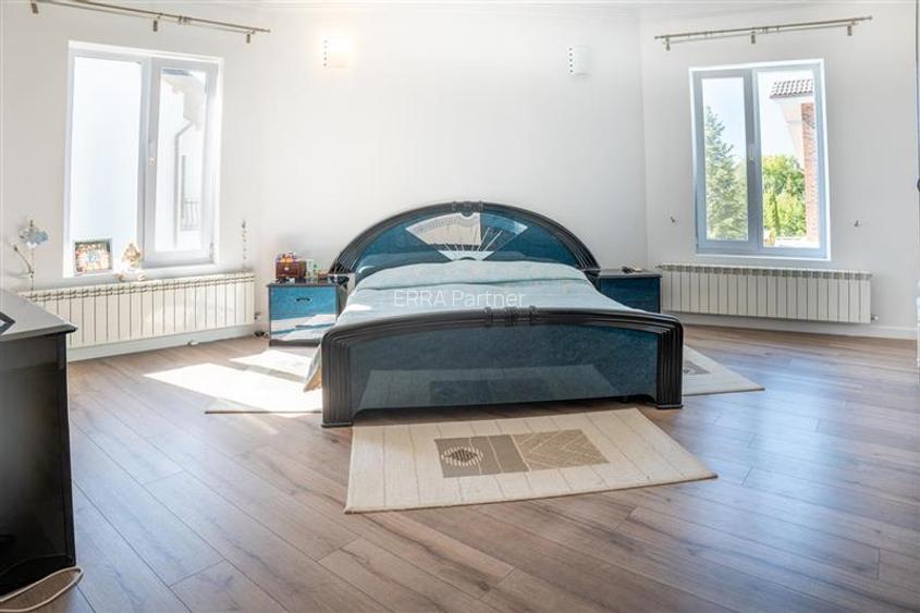 Vila cu piscina.Iancu Nicolae. Exclusivitate. - 16