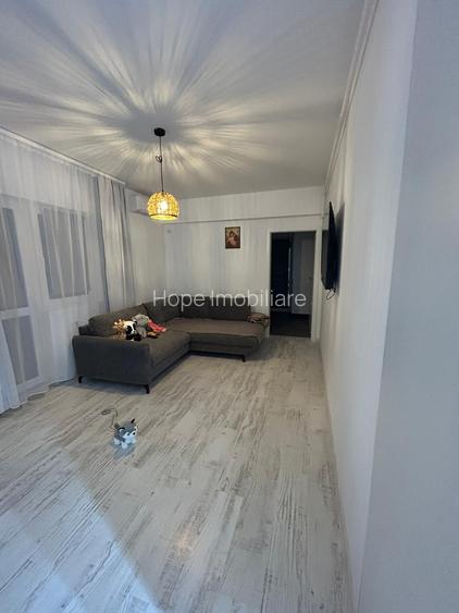Grand Kristal - 2 camere , loc de parcare inclus - 2