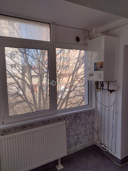 Apartament 2 camere decomandat Nicolina - 9