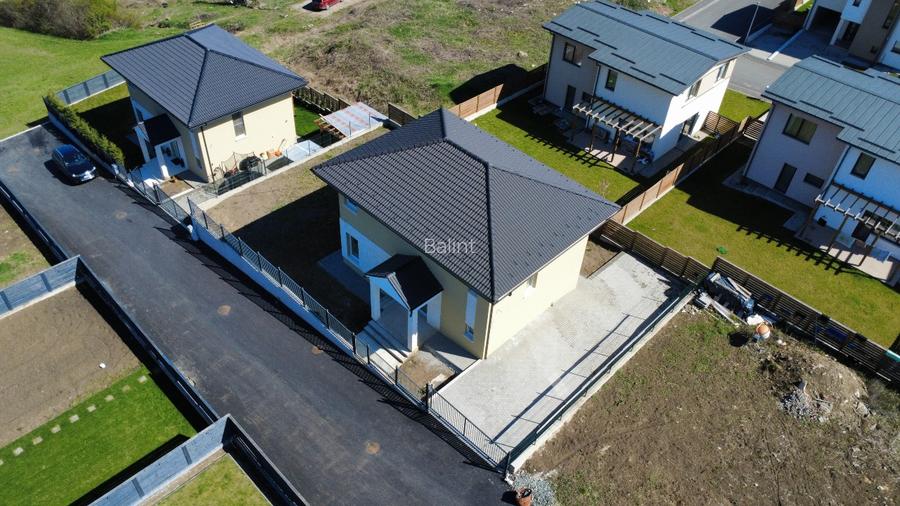 Vand casa individuala comision 0% - 16