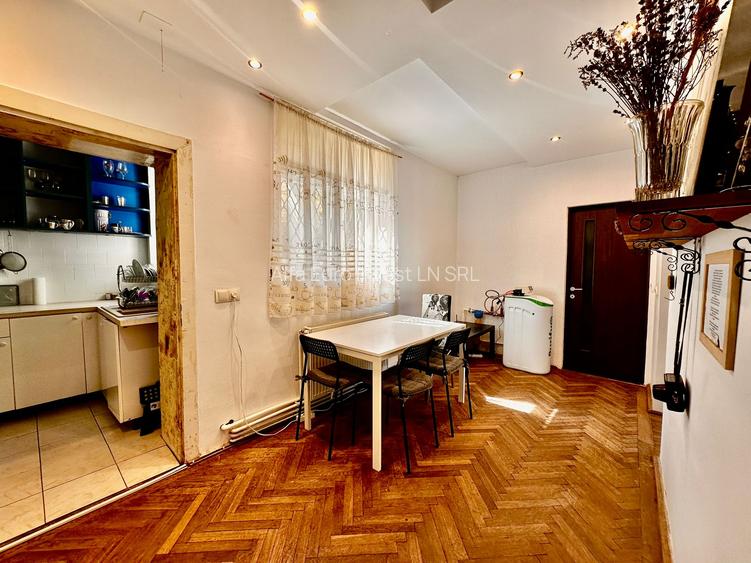 De inchiriat apartament la casa -Centru Istoric - 13