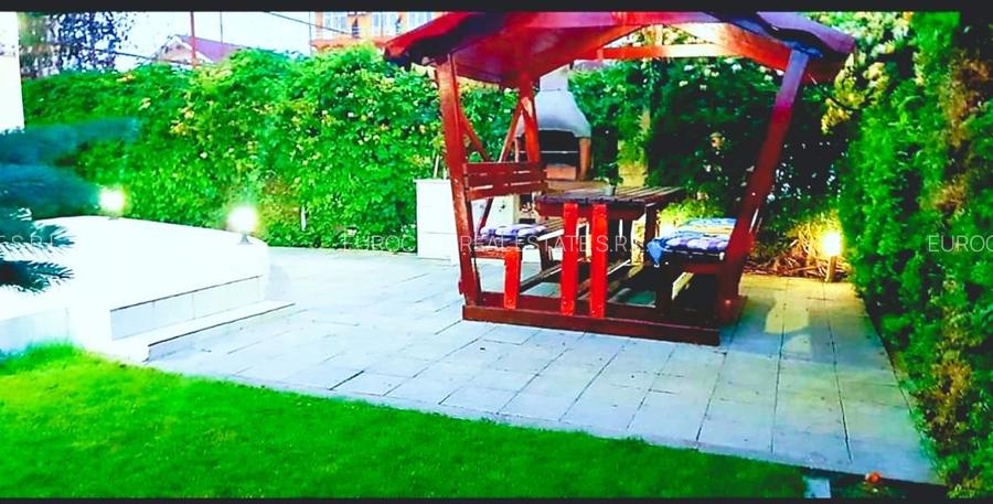 Exclusiv!Pensiune P+1+M pe partea marii  Eforie Nord-269.000 euro (Cod E8+E10) - 30