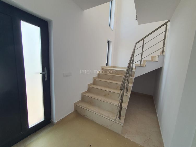 Vila tip Duplex de vanzare finalizat cu teren 400mp - 30