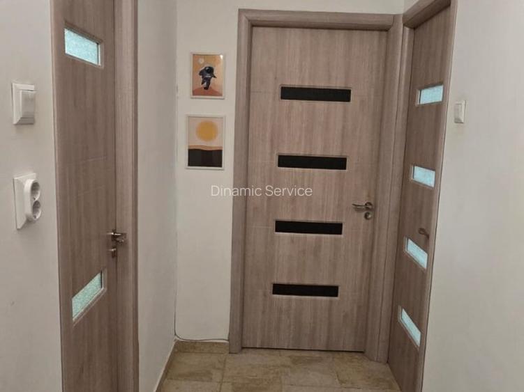 VITAN MALL, decomandata, spatioasa, 40mp-380 euro - 2