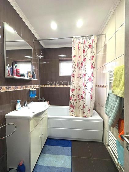 Apartament 2 camere 50mp zona Sf Vineri ultrafinisat mobilat - 8