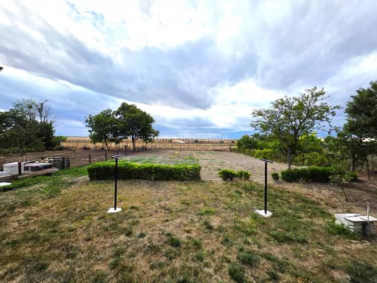 Casa cu 3 camere si garaj - teren 1180 MP - Oituz, jud. Constanta - 15