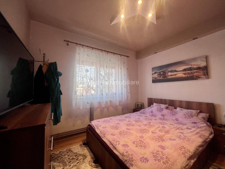  Apartament 3 camere, semidecomandat, 72mp, etaj 1/4 - Buziasului - 7