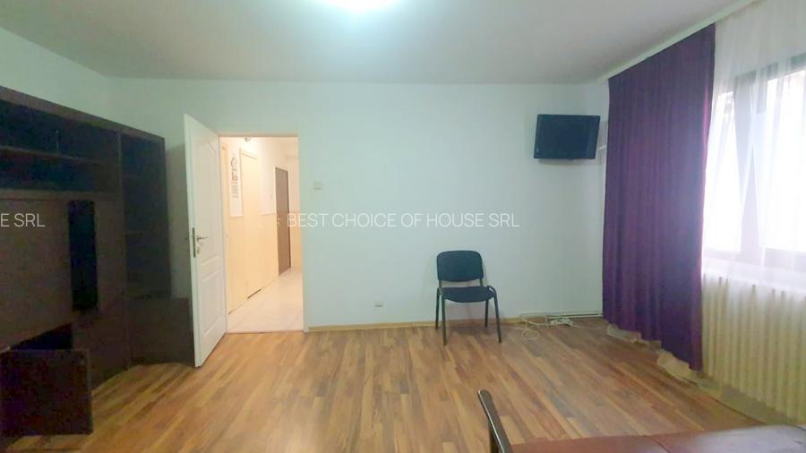 Apartament cu 2C conf1 in Podul Ros la bulevard, liber! - 4