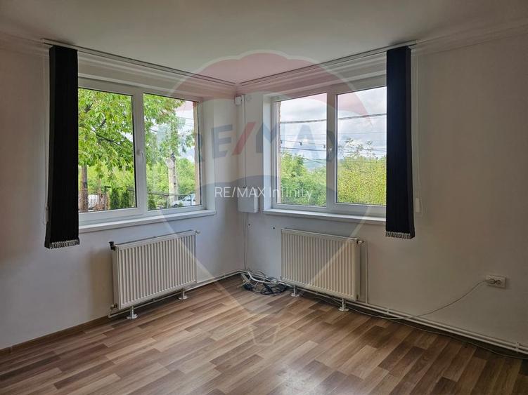Casă / Vilă cu 4 camere de închiriat în zona Andrei Muresanu - 14