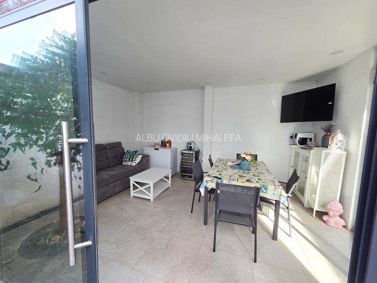 Voluntari, Andronache, vila P+1+M renovata, curte amenajata - 23