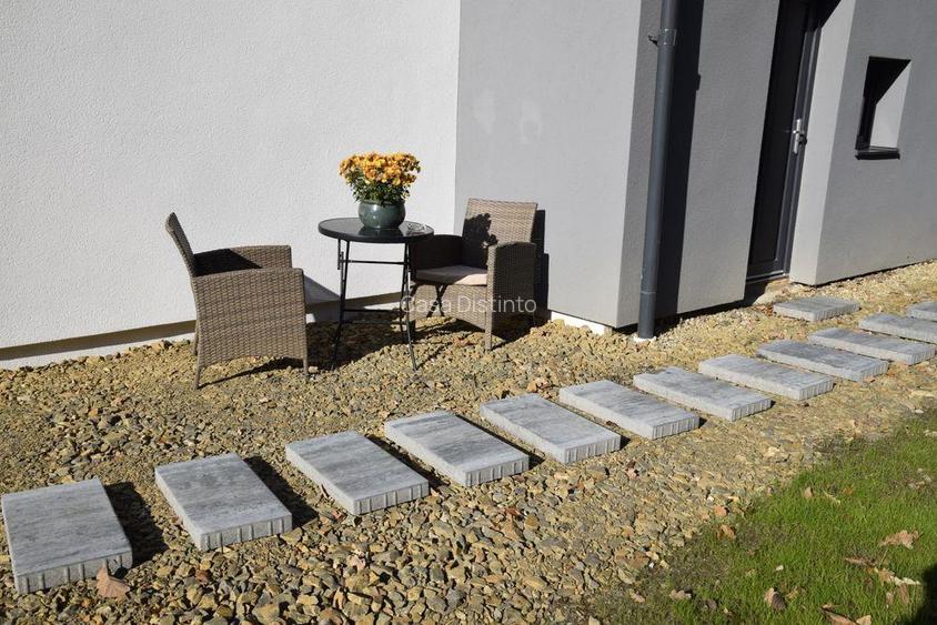 Casa de inchiriat cu 4 camere zona Parcul Regina Maria - 6