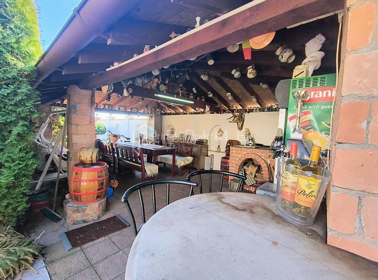 Casa perfectă pentru familie – curte, foișor cu grătar și garaj triplu - 31