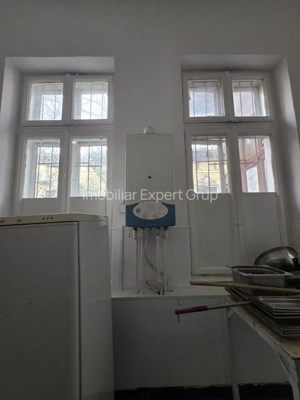 Zona Parcul Carol-Primaria sect. 5 Sp 151 mp curte 300 mp - 15