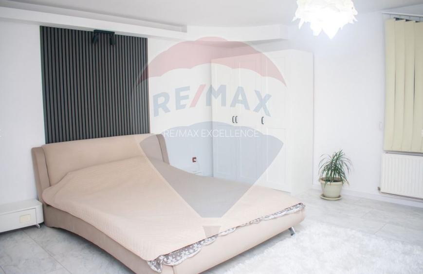 Casă / Vilă cu 5 camere de vânzare - 14