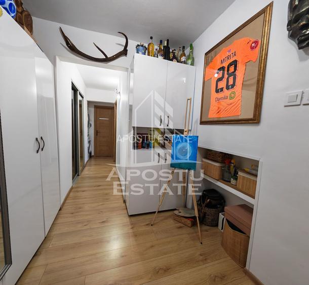 Apartament decomandat cu 3 camere, centrala proprie,  zona Lipovei - 10