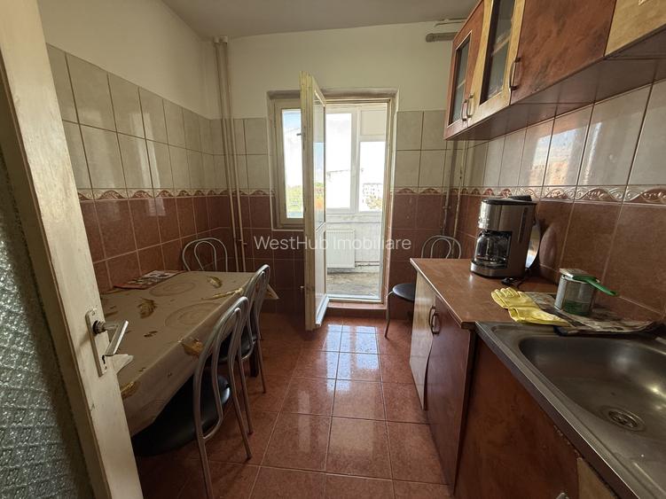 Apartament 3 camere, decomandat, etaj 3 din 4 - Lipovei - 6