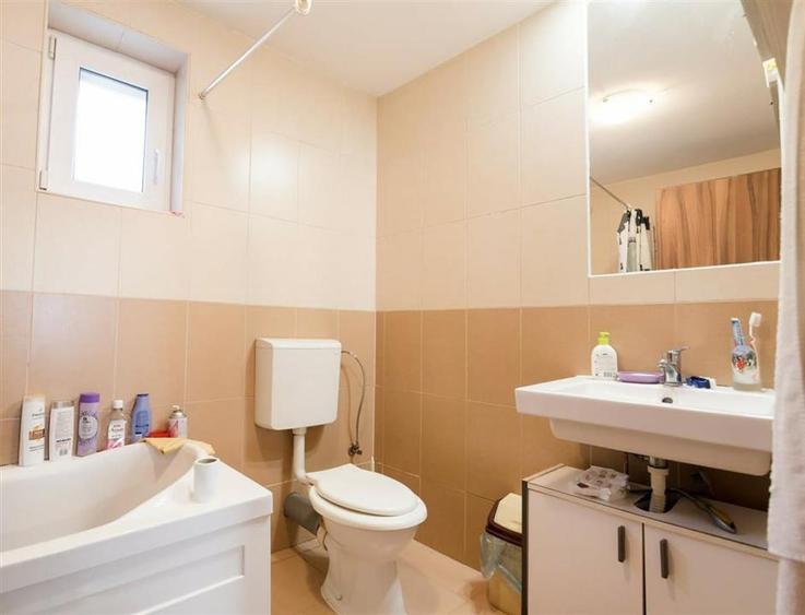 RECO Imobiliare | Casa P+E, 916 mp teren, front 25 ml – Iorga, zona Garii