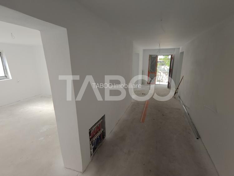 Casa spatioasa - aer curat si priveliste spre munti - teren 1203 mp - 17