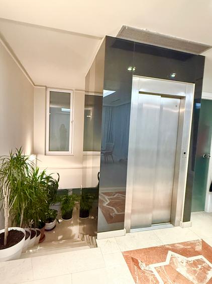 Penthouse exclusivist vedere parc Herastrau