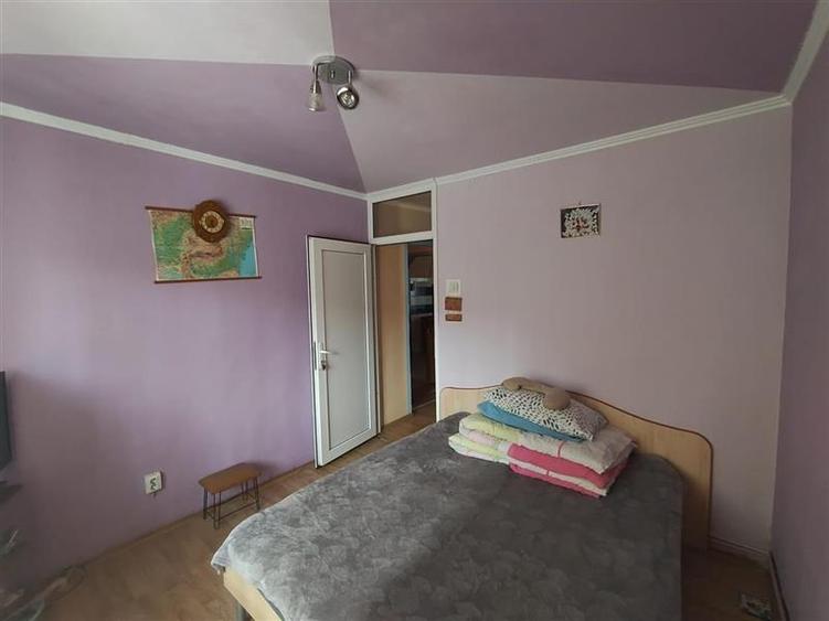 Caransebes, 4 Cam., Dec., Et.2, Zona Pipirig