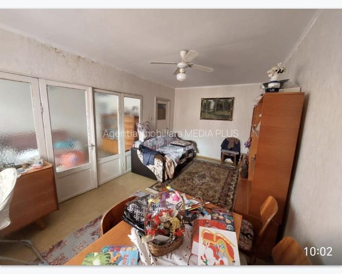 Apartament cu 4 camere decomandat- Micro 17 - 4