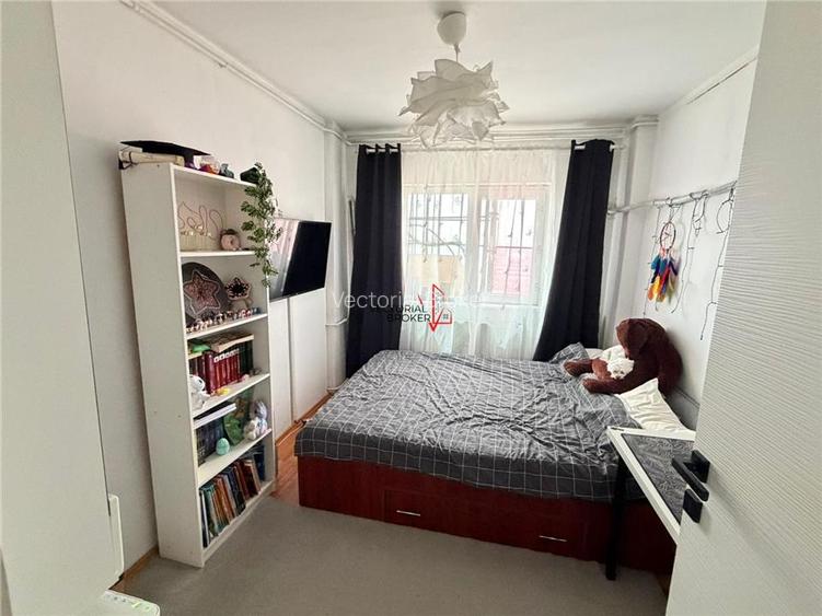 Apartament 3 camere Titan Piata Minis bloc -1984 -2 bai - 7