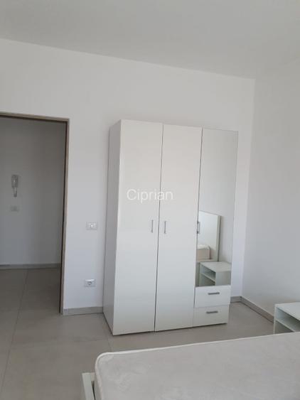 Închiriez apartament  nou 2 camere - 4