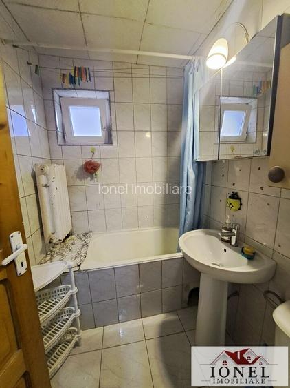 Vanzare apartament doua camere in Cugir, etaj 1 - 5