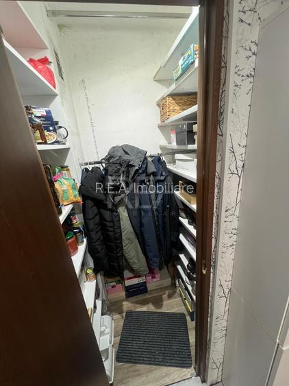 Apartament 3 camere - mobilat la cheie , 1  Decembrie 1918 - 18