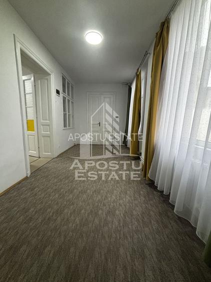 Casa partial mobilata, curte proprie,  zona Lunei - 14